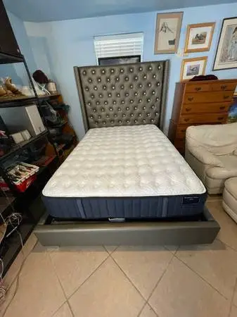 Ashley queen bed