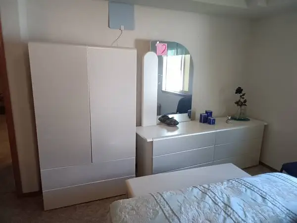 BEDROOM SET