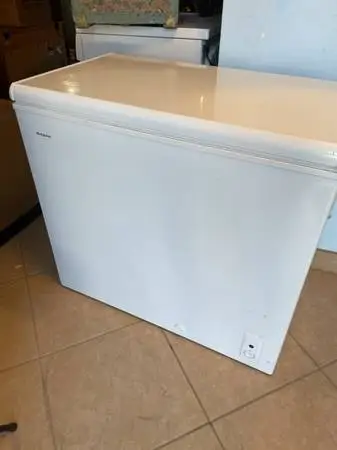 Chest freezer