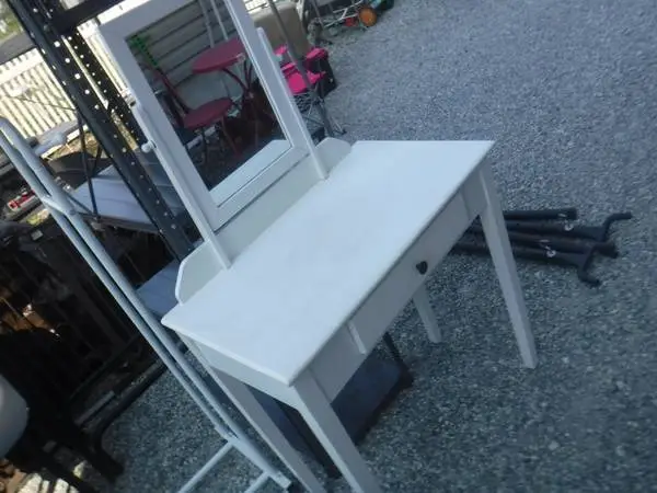 Vanity Table with Mirror and 1 Drawer