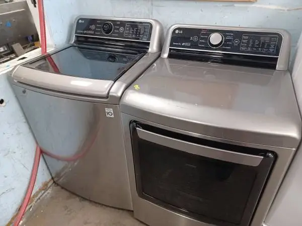 LG Silver Top Load Washer/ Electric Dryer Set