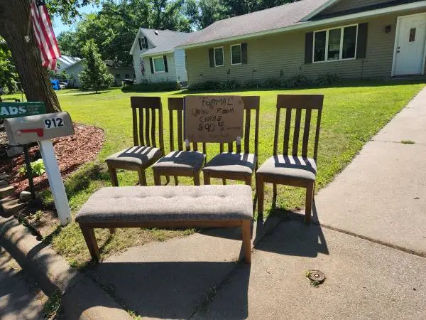 Dining Room Chairs & Bench Seat