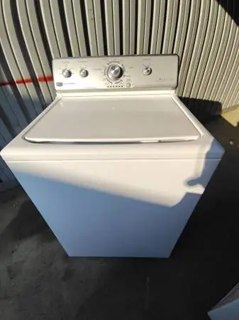 MAYTAG SUPER CAPACITY WASHER IN GREAT CONDITION!