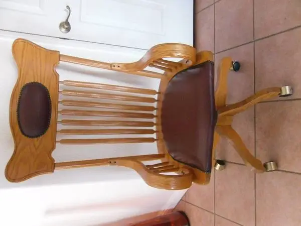 VINTAGE OFFICE CHAIR