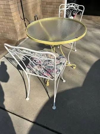 Vintage Lyon Shaw 30 Wrought Iron Metal Patio Table with 2 chairs