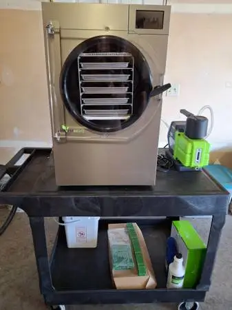 FREEZE DRYER By: Harvest Right