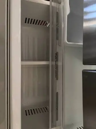LG French door refrigerator -non working