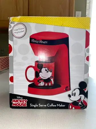 Disney Mickey Mouse 1-Cup Coffee Maker Brewer + 12 oz Mug Filter New