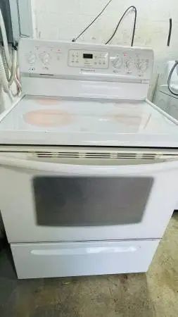 Frigidaire Stove