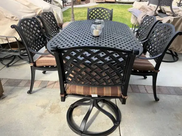 Luxury Patio Darlee 7 PC outdoor dining set