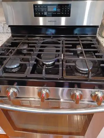 Like new Stainless Gas stove 6 months warranty