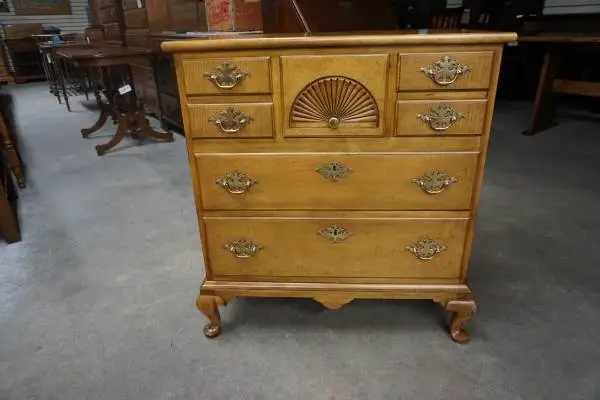 Baker Parlor Chest