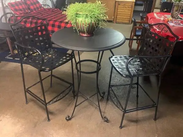 5 DINETE SETS 1 PUB AND 2 SMALL ALL 2 CHAIRS $75 EACH