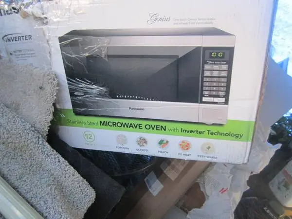 Panasonic NN-SN744S 1.6 Cu Ft 1250w Inverter Microwave Oven