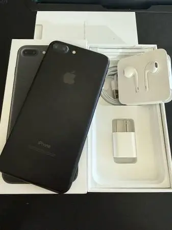 iPhone 7 plus 128GB Unlocked