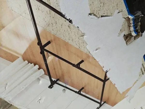 Twin To Queen Size Metal Bedframe 60 Firm As Shown In Pictures