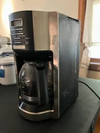 Kitchen countertop appliances