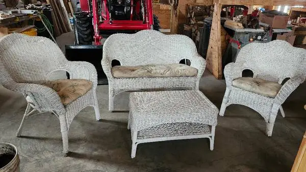 Wicker Set