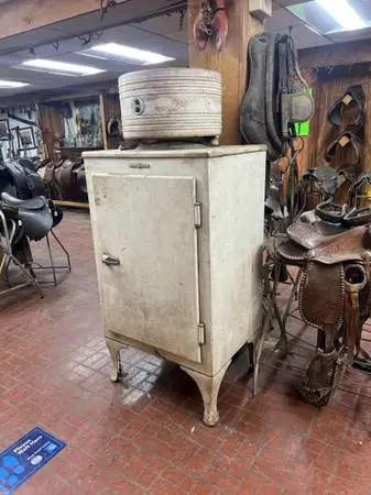 Vintage General Electric monitor refrigerator