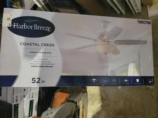 New Harbor Breeze 52 inch fan w/light