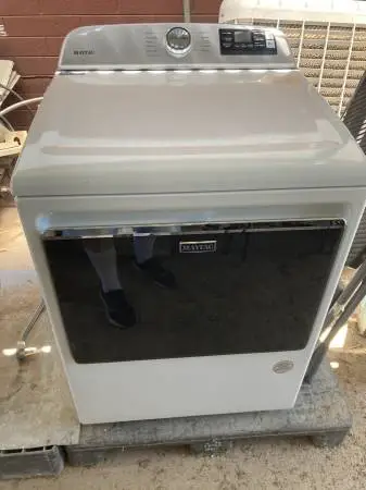 ****Electric Dryer, (NEW) Maytag****