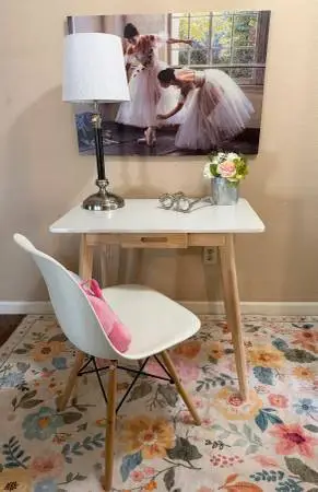 Cute White Desk and Chair