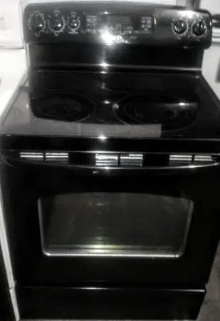 Black GE Convection Oven Glass Top Electric Stove