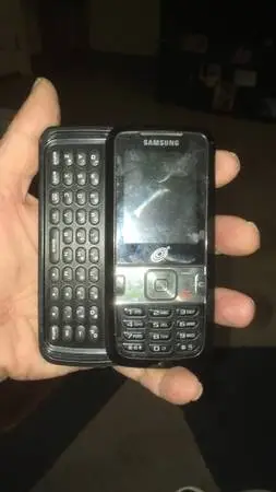 Straight talk /tracfone old school phones