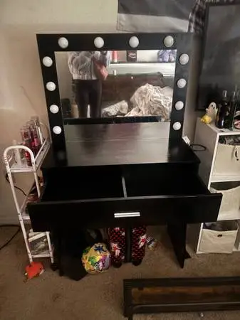 Black Vanity