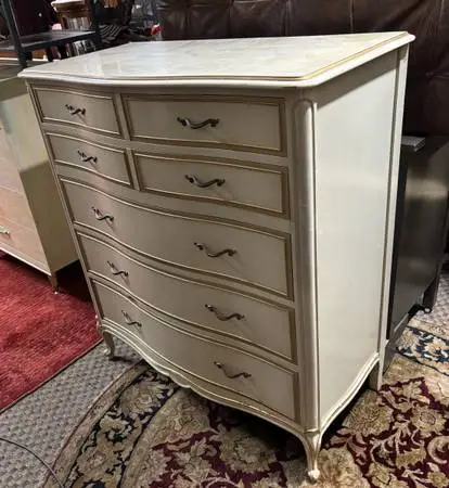 Drexel chest of drawers