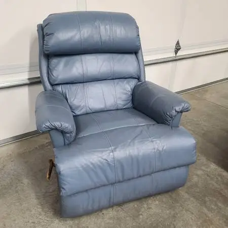 Vintage Teal LazyBoy Recliner
