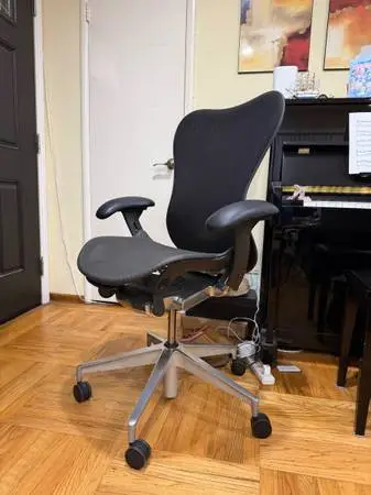 (Org$1450) Herman Miller Mirra v2 chair (chrome base, upgraded wheels)