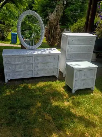 Henry Link 4 piece wicker bedroom set