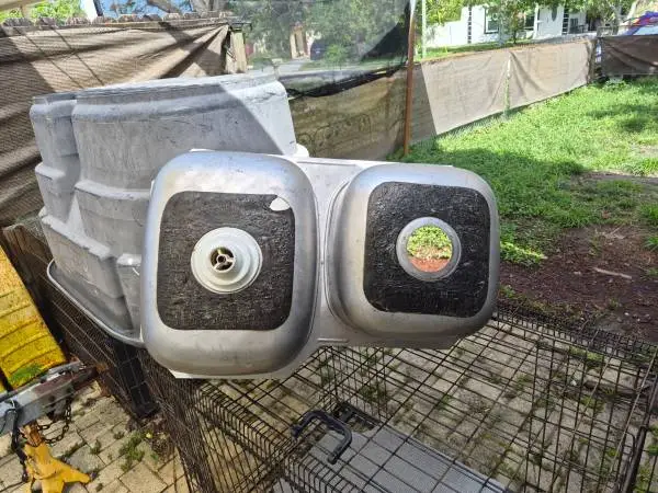 Kitchen sink