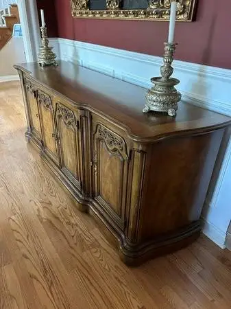 Dining Room Set- solid pecan wood