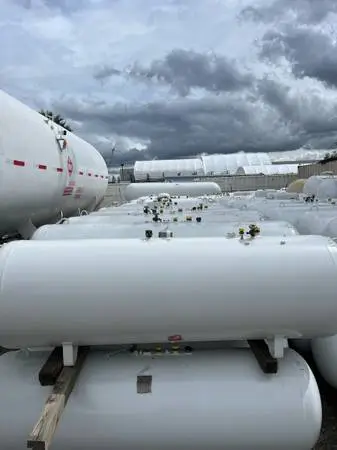 250 gallon propane tank