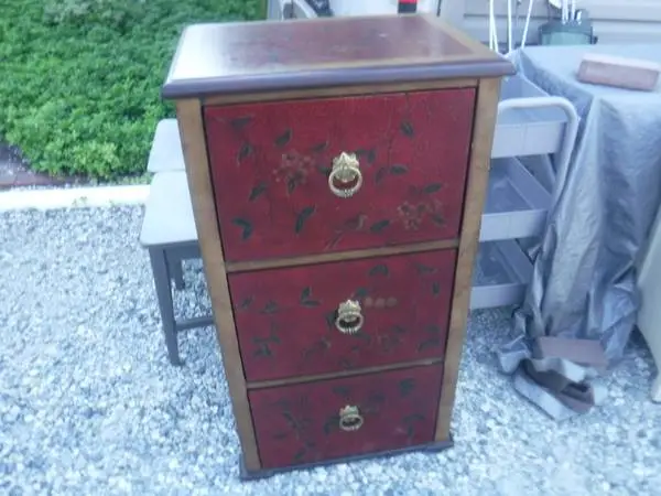 Decorative 3 Drawer Cabinet