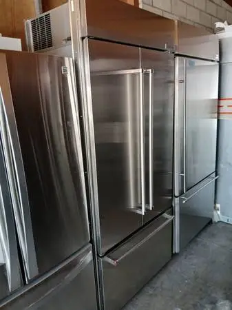 KitchenAid 36 built-in refrigerator with ice maker