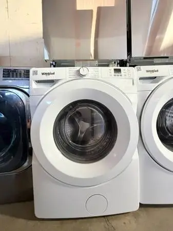 New Open Box Whirlpool WFW4720RW 4.5 cu ft Front Load Washer with Tumb