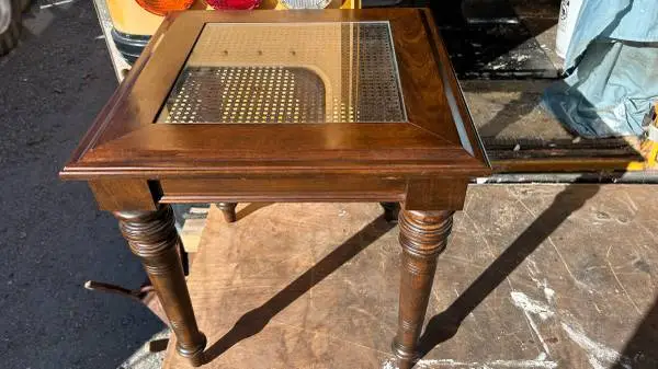 Vintage square table end&side table with glass top L24”*H26”(address in desc
