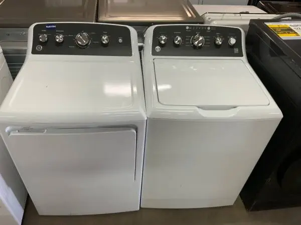 **GE WHITE TOP LOAD, ELECTRIC WASHER DRYER SET**ON SALE NOW**