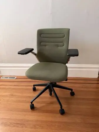 Vitra. AC 5 Work Lowback Chair