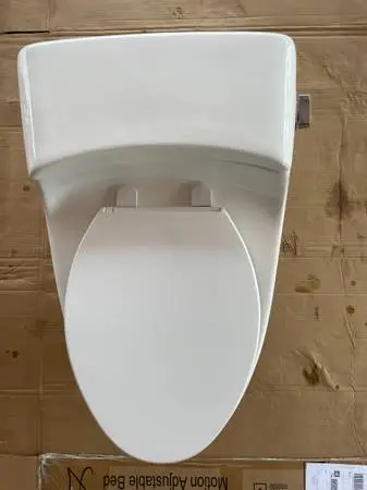 TOILET MARCA KHOLER, Usado como Nuevo $150.00 (MIAMI)