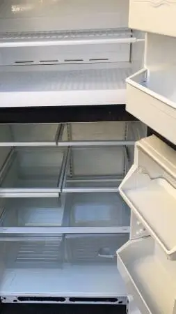Kenmore black refrigerator (delivery fee