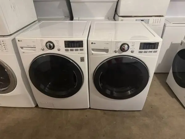 Washer and Dryer Set LG ( 90 day warranty included!)