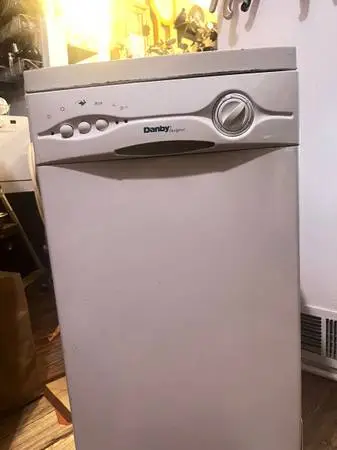 Danby 18 Portable Dishwasher