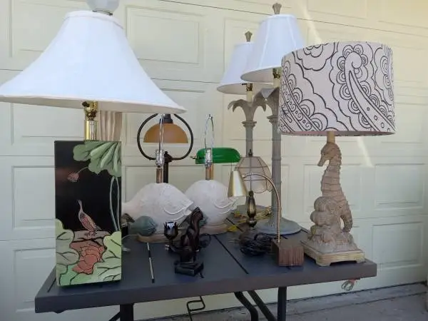 BEAUTIFUL SELECTION OF TABLE LAMPS , ALL STYLES