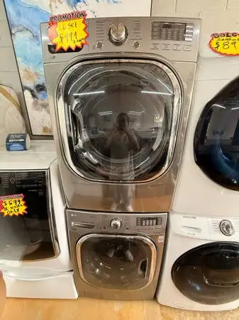 Used Gray LG Frontloader Set