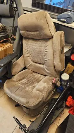Flexsteel Captains Chairs — Pair (van/RV conversion seats)