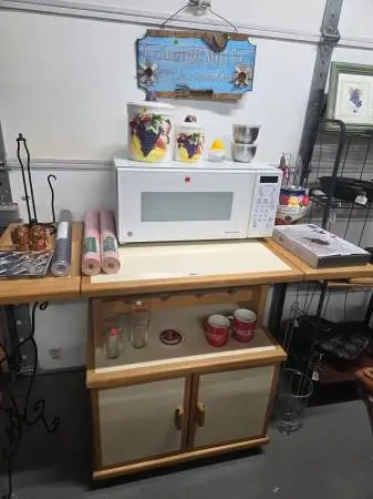 Microwave cart/ Island